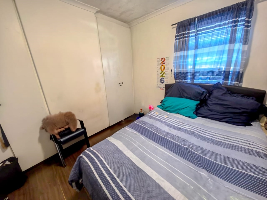 2 Bedroom Property for Sale in Oakglen Western Cape